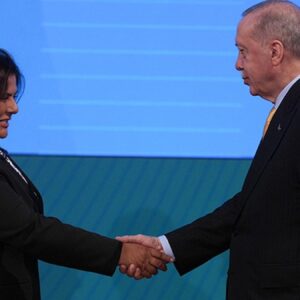 cercioglu akpye gecti son anket ortaya cikti 6nsV4Xud