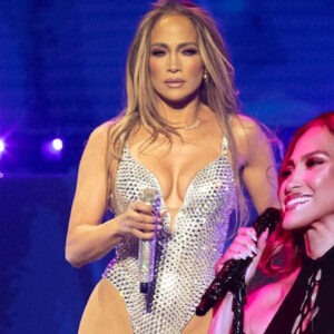 jennifer lopeze sahnede cekirge soku xCvLaqXi