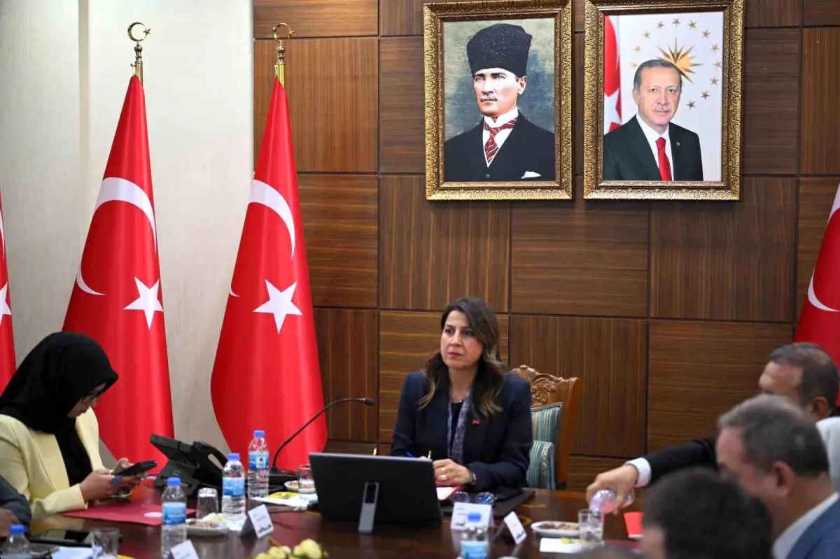 kadin hizmetleri toplantisi diyarbakirda 9Kv8yhyc