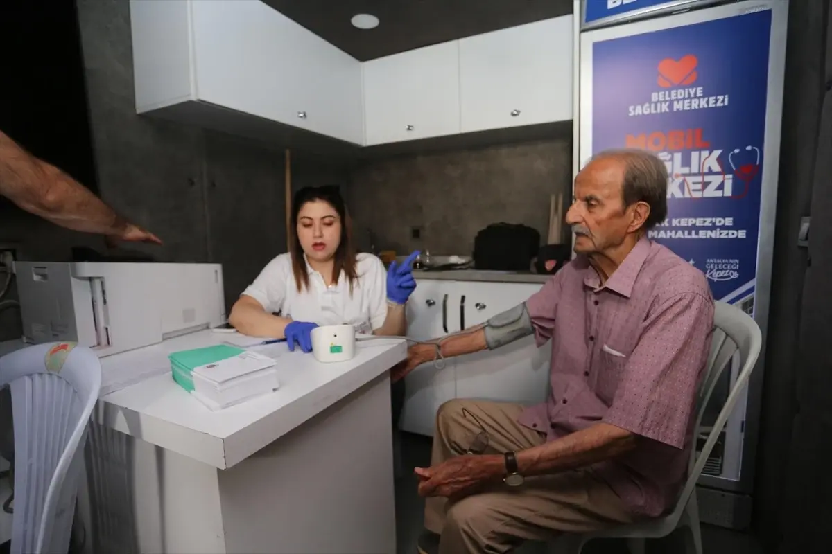 kepezden huzurevi sakinlerine goz taramasi efFzkuXT