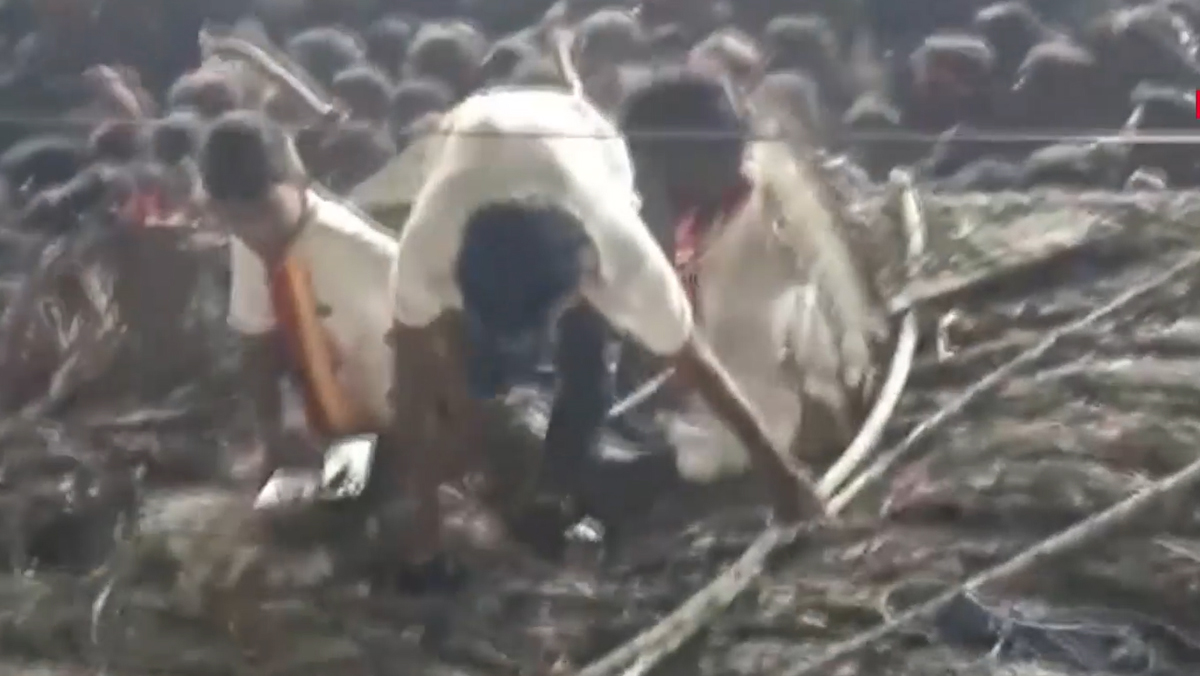 hindistanda miting alaninda izdiham 38 kisi oldu 58 kisi yaralandi 8KJJuXHJ