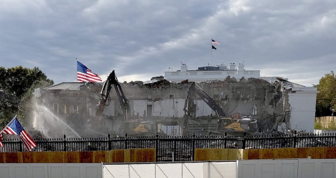 beyaz sarayda yikim calismalari basladi yRZ6SOWO.jpg