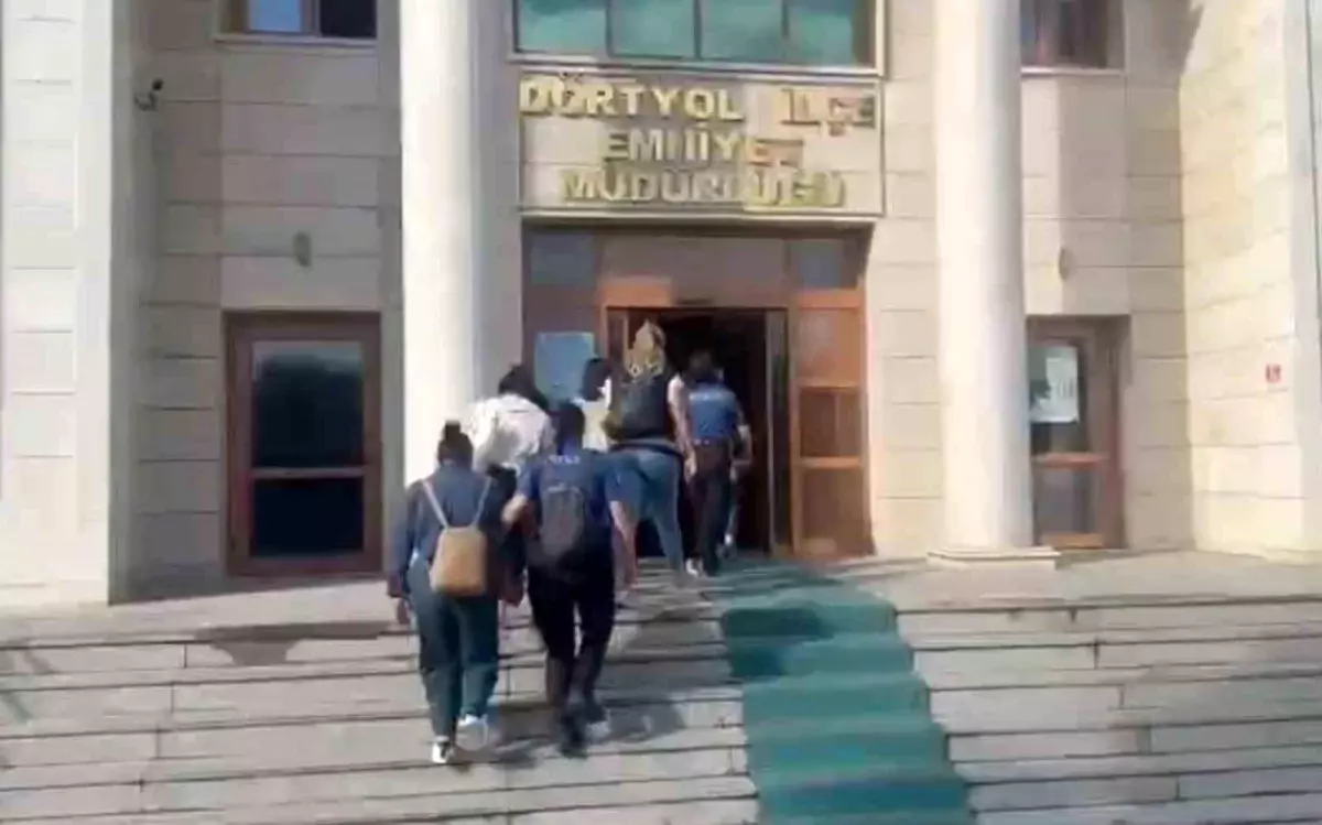 hatayda kacak calisan yabanci uyruklu kadinlar gozaltina alindi IbIJ9tE8