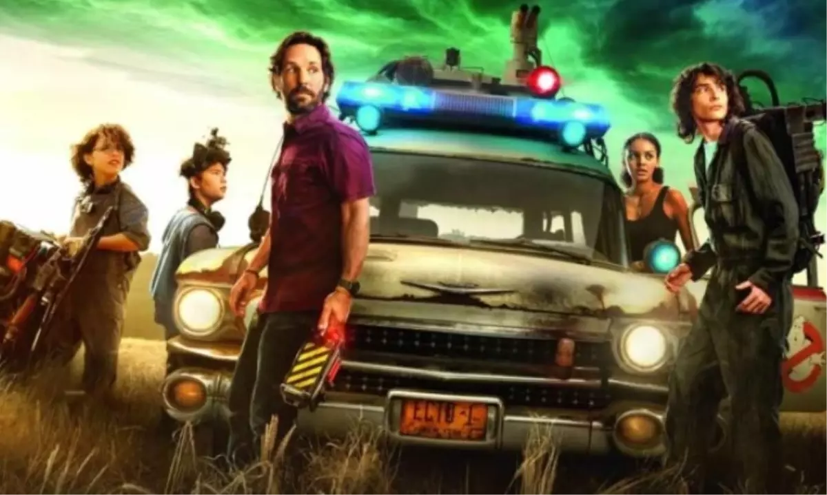 hayalet avcilari oteki dunya filmi oyunculari kim konusu ne sonu nasil bitiyor U2EOpRck.jpg