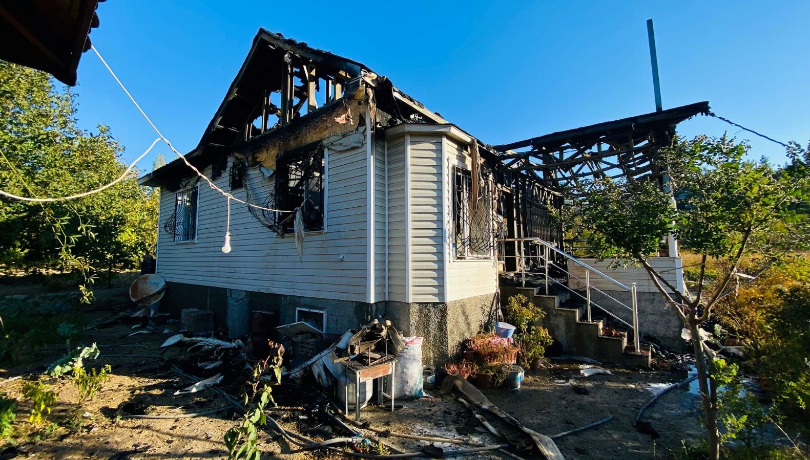 mersinde mustakil ev yangini ev sahibi canini zor kurtardi LV2mGJYz