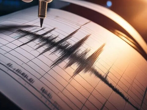 Cinde 5in uzerinde art arda iki deprem meydana geldi Q47xdneg